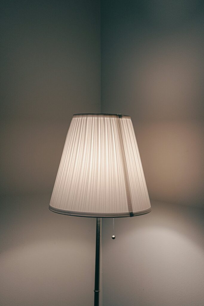 Skandinavische Stehlampe